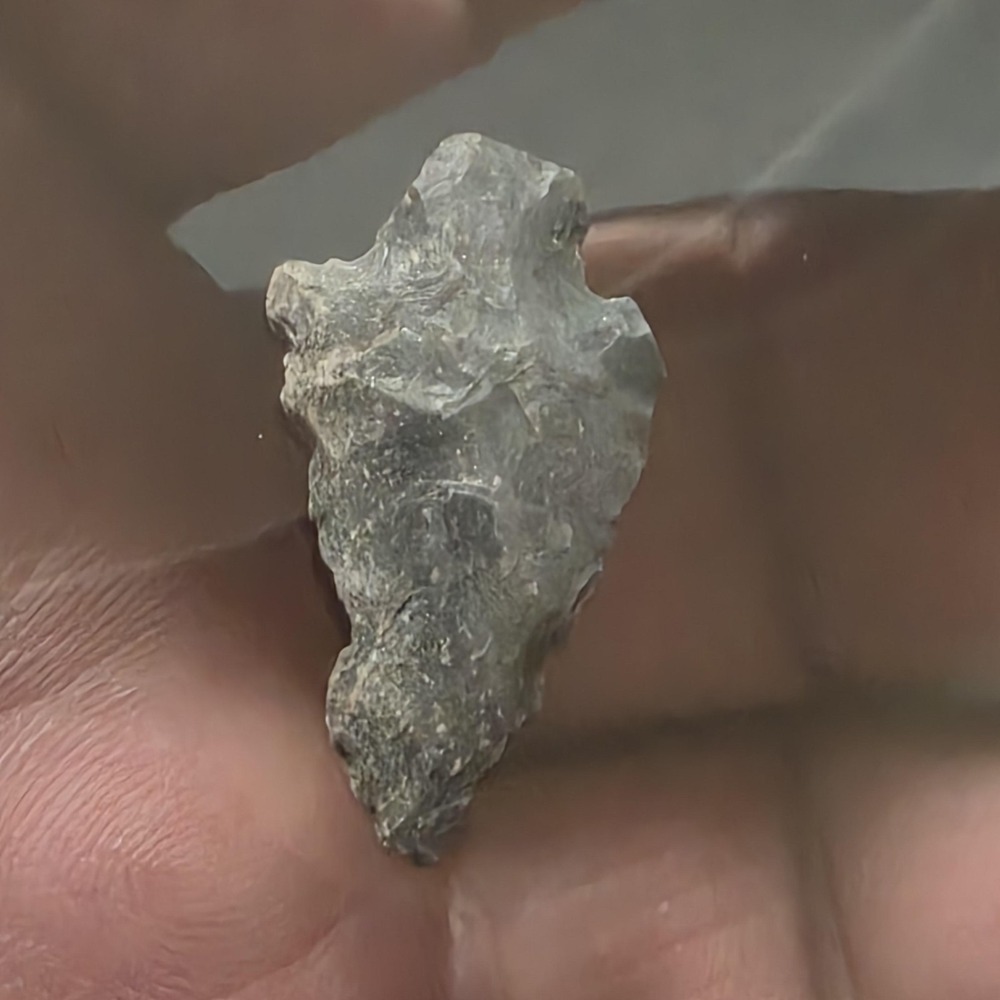 Stone Arrowhead Display Piece – Mexico Origin – Unauthenticated - Picture 2 of 4